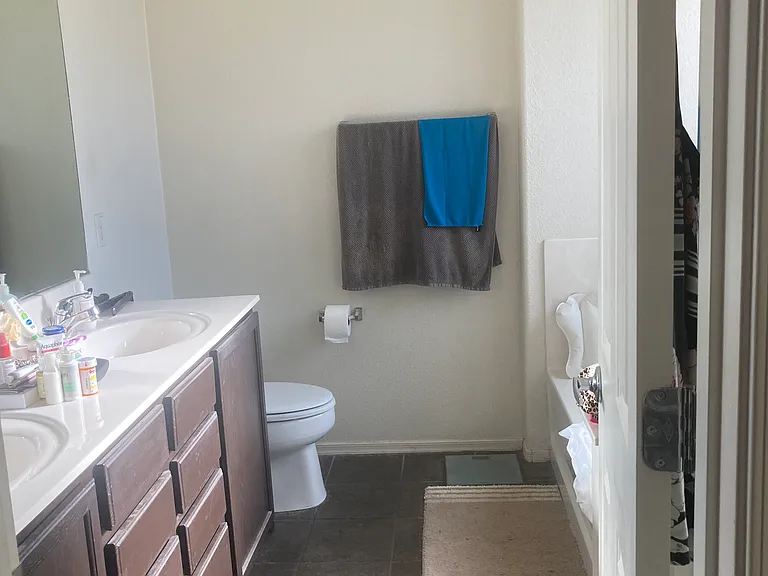 494 W Vuelta Friso — Photo 6