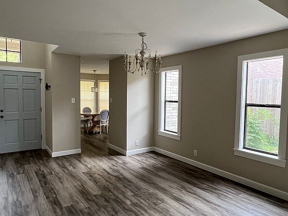2nd image of 8506 Timber Pl