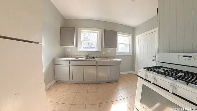 538 Kayton Ave #540 — Photo 4