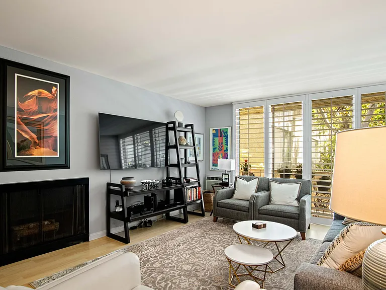 11645 Montana Ave #228 — Photo 5