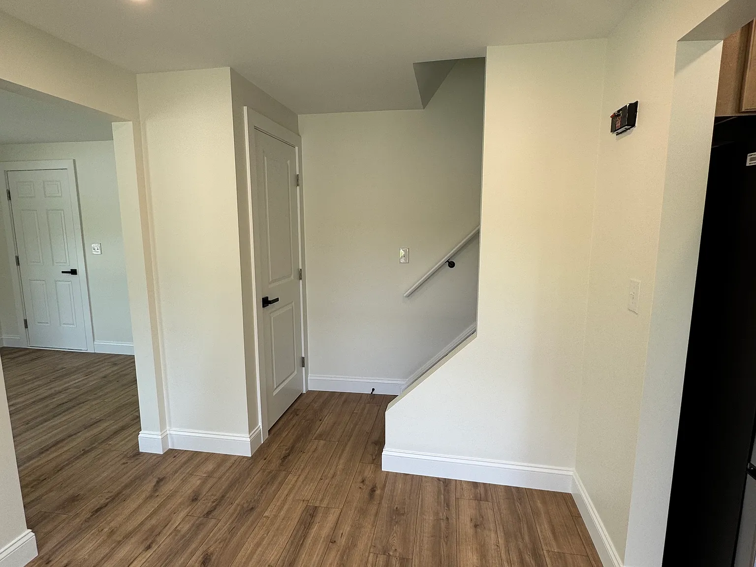 2 bed, 1100 sqft, $1,700 — Photo 4