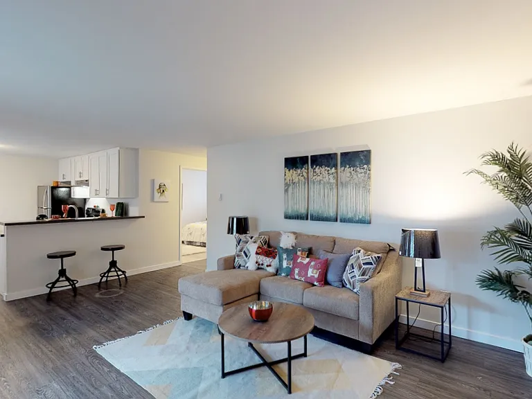 Tukwila Station Apartments — Photo 1