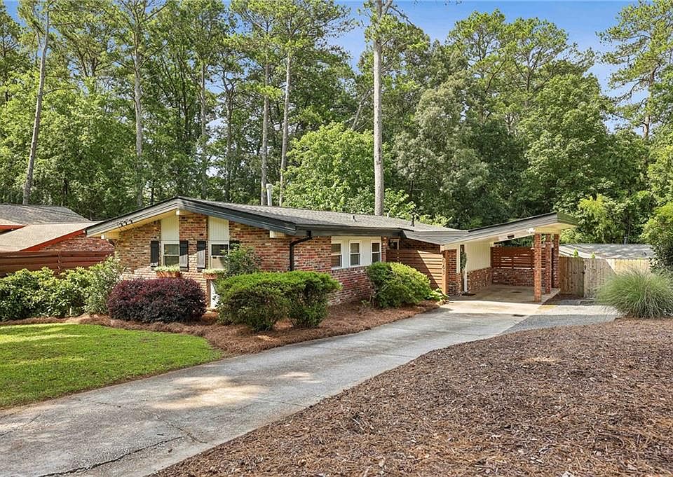 1st image of 2063 Malabar Dr NE