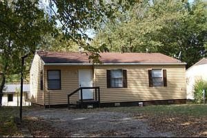 2nd image of 4447 Beacon Hill Dr