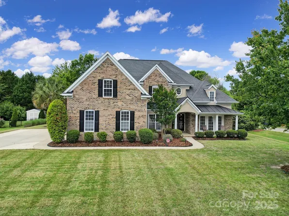 2218 Legacy Oak Dr, Waxhaw, NC 28173