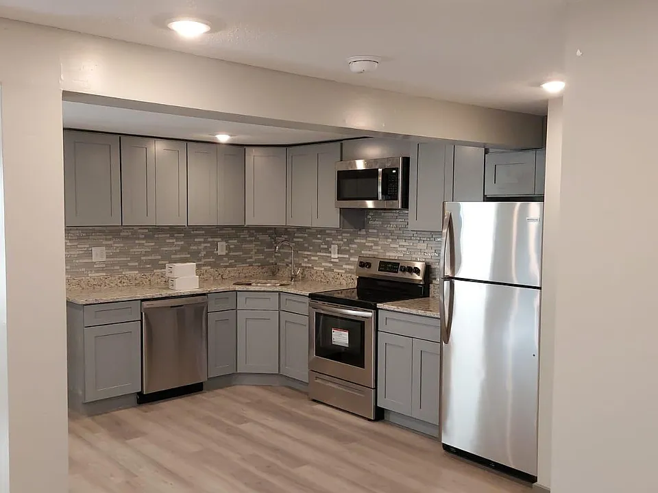 40 West St #3