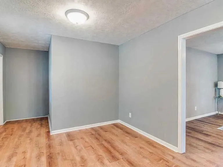 106 Trewhill Pkwy — Photo 8