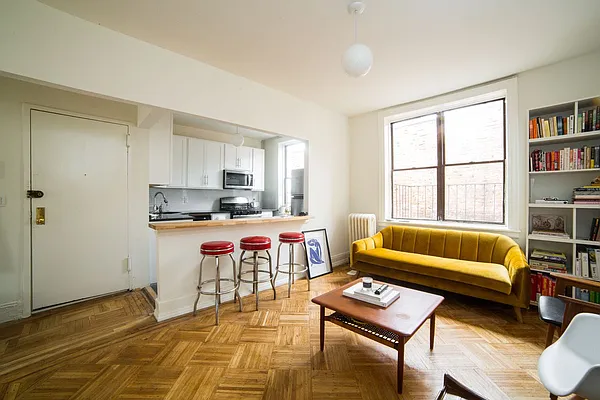 Rented by Jonathan Wachtel, LREB | media 11