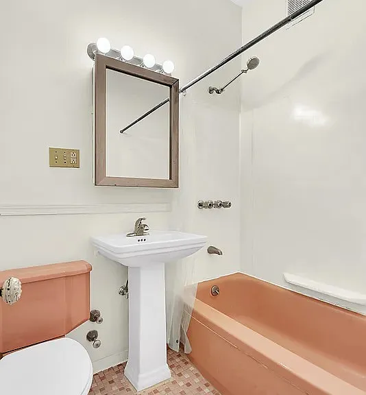 302 Windsor Pl #2 — Photo 8
