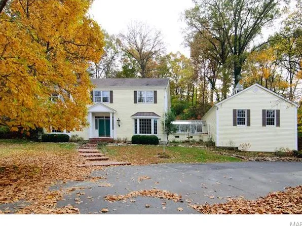 2100 Barrett Station Rd, Saint Louis, MO 63131