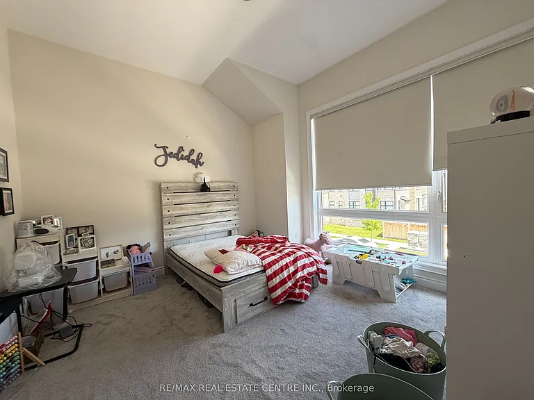 1192 Stag Holw — Photo 19