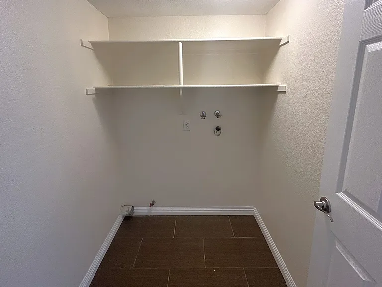 16391 Misty Hill Dr — Photo 6