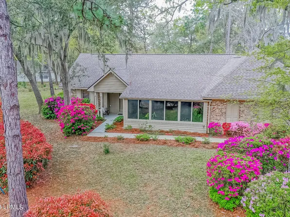 3 Francis Marion Cir, Beaufort, SC 29907