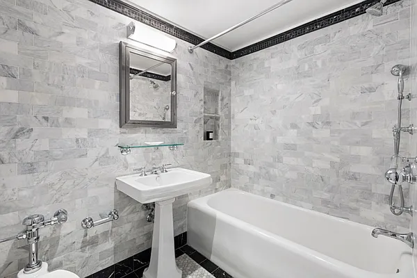 Rented by Compass | media 8