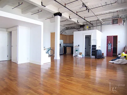 Rented by Hecht Group | media 21