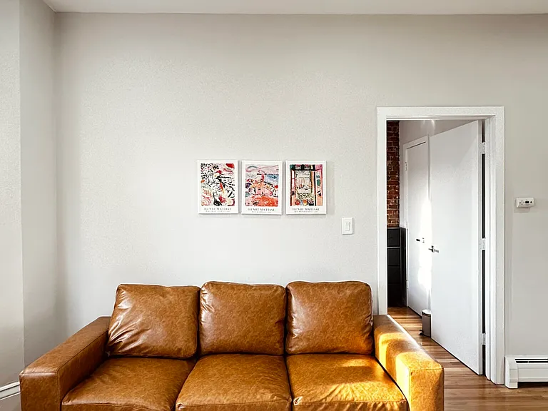 670 State St #4 — Photo 9