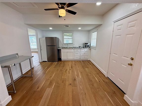 4th image of 2727 Old Houston Rd