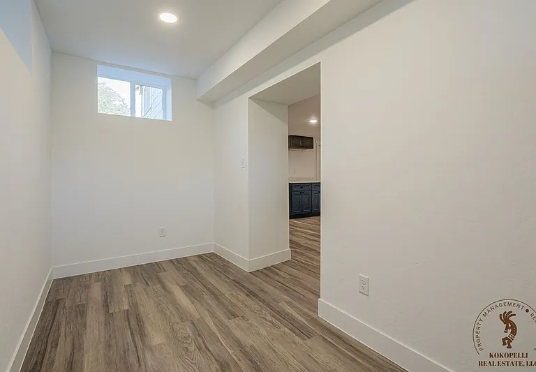 910 Rood Ave #5 — Photo 8