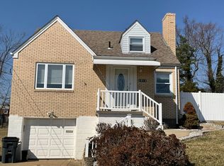 1512 Greentree Rd, Pittsburgh, PA 15220