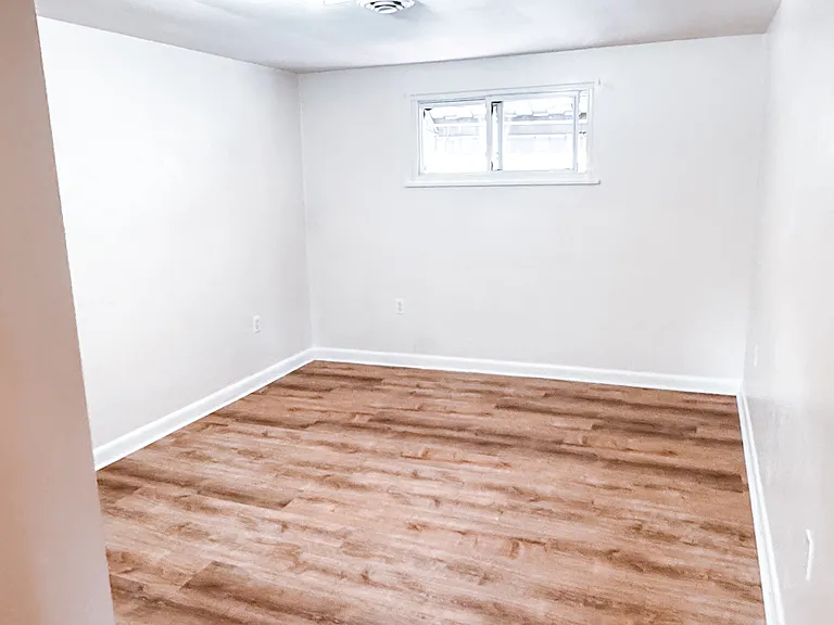 224 E Pitt St #20 — Photo 12