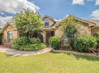 2616 Embry Ln, Burleson, TX 76028