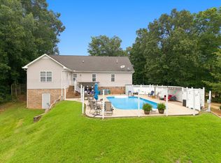 64 Pinedale Shores Rd, Jasper, AL 35503