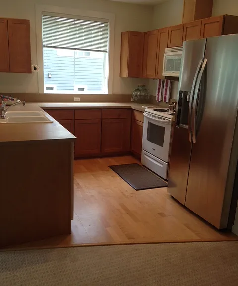 1220 E Columbia St #206 — Photo 2