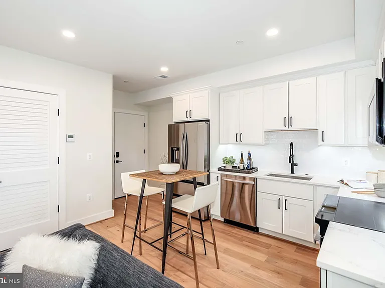 1818 Rhode Island Ave NE #5 — Photo 7