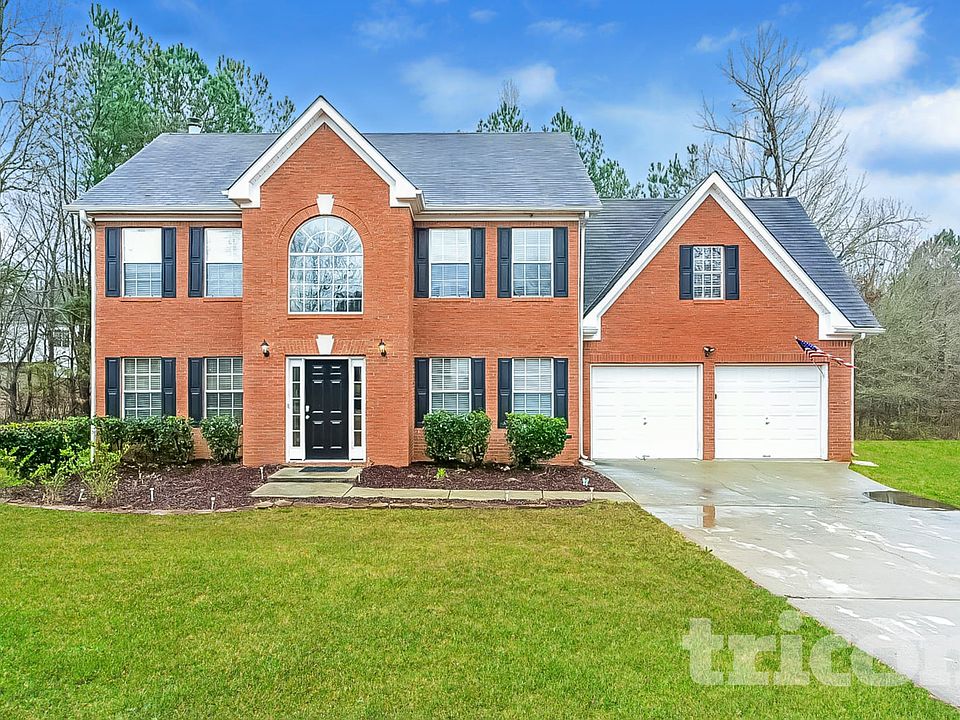 1st image of 636 Christina Pl