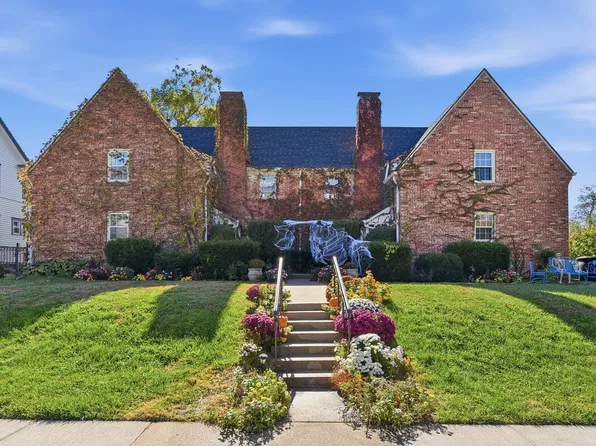 5121 Capitol Ave, Omaha, NE 68132