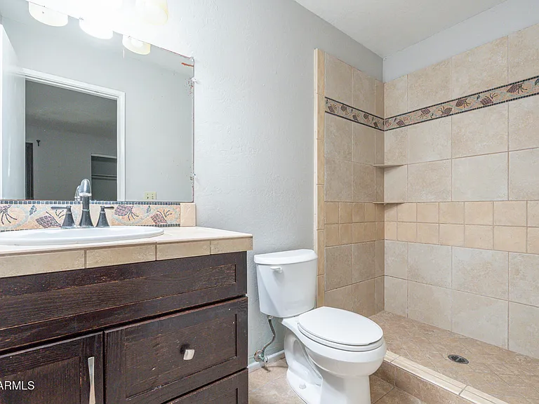 3119 N 38th St #8 — Photo 10