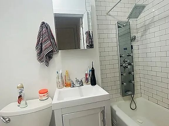 5th image of 308 Prospect Ave APT 4L