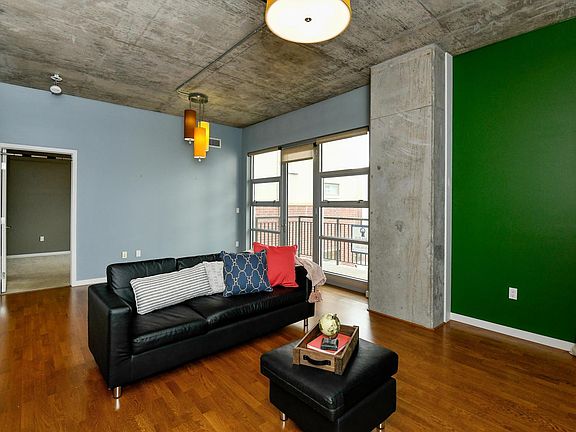 2nd image of 3601 Arapahoe Ave #D307