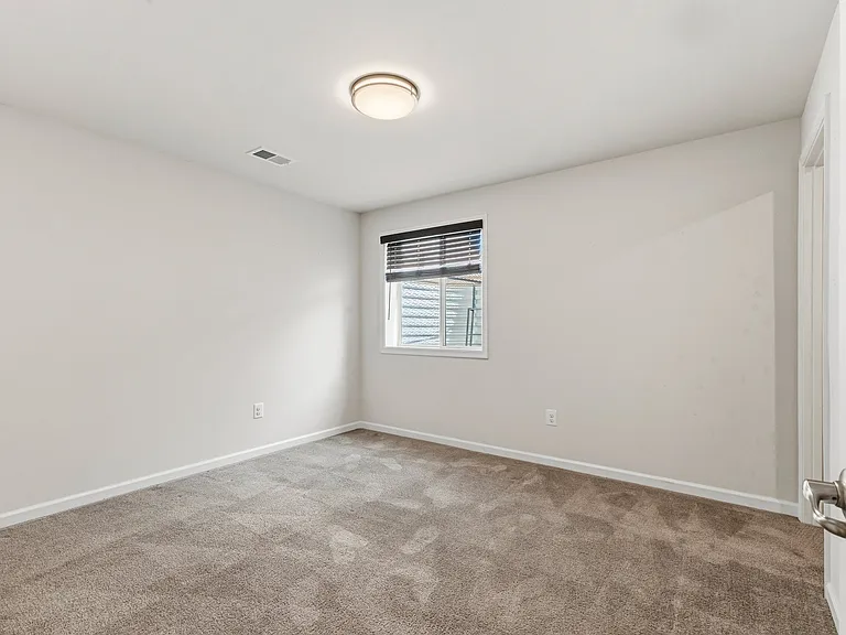41874 Hayfield Orchard Way — Photo 41