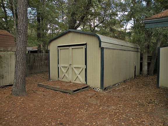 outbuildings with electricity
