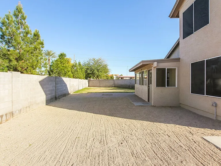 536 E Marco Polo Rd — Photo 17