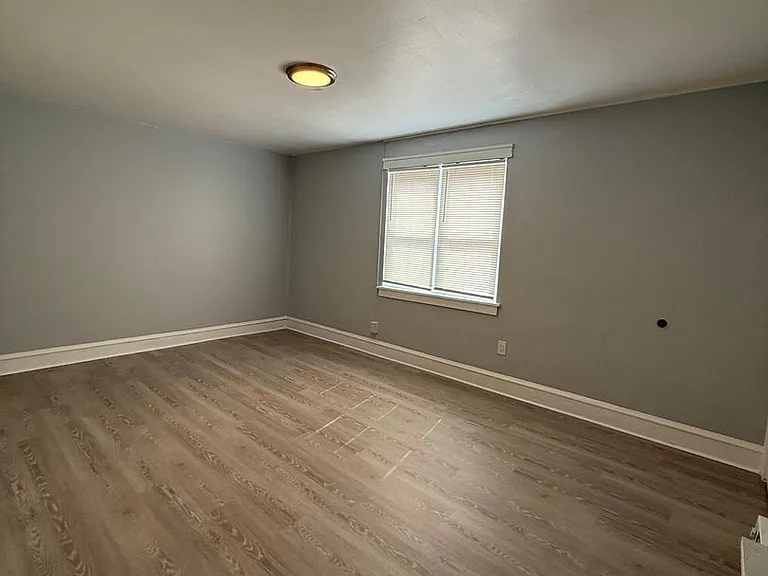 Oak Woods Collingswood — Photo 30