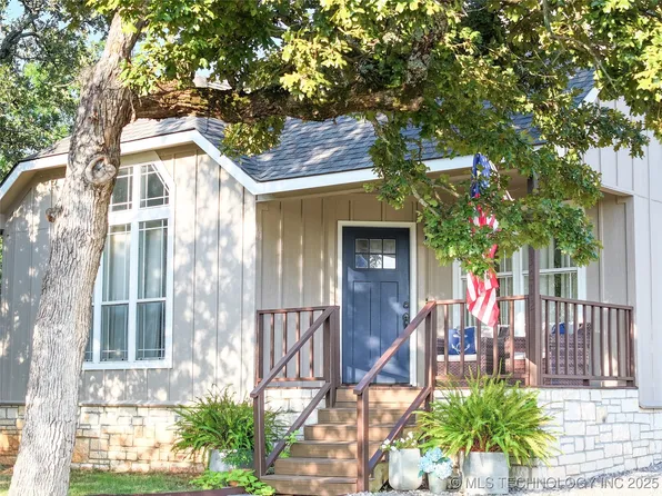3012 Comanche Rd, Sulphur, OK 73086