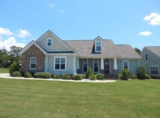 238 Weeping Willow Trl, Headland, AL 36345