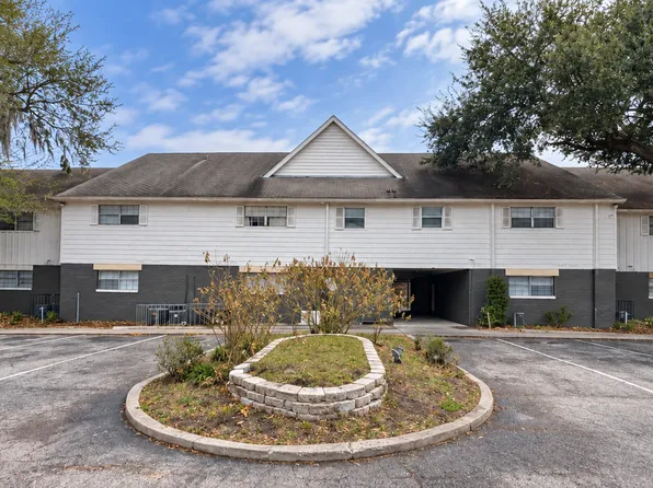 University Place Apartments