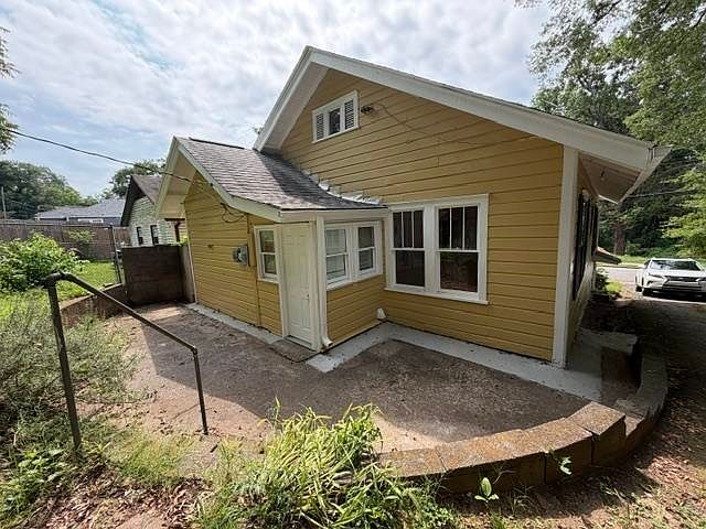 Listing photo 4