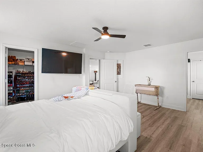 527 Glaspell Cir SE — Photo 23