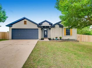 104 Willow Dr, Hutto, TX 78634