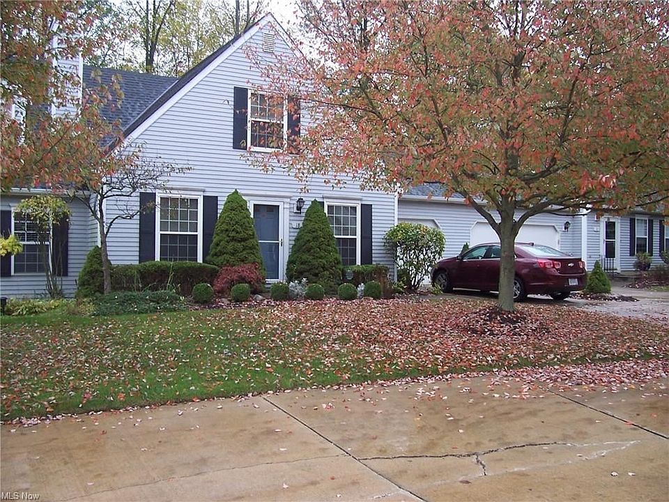 1st image of 18 Dover Place Ln