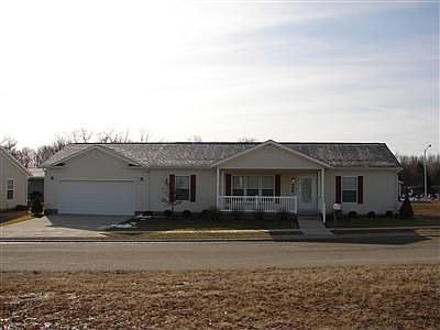 1st image of 446 Kaylnn Cir