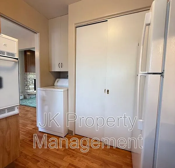 820 2nd Ave NW #2 — Photo 20