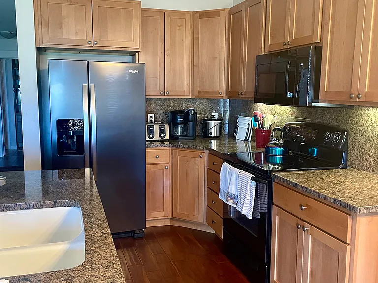 4395 Westshore Dr NE — Photo 7