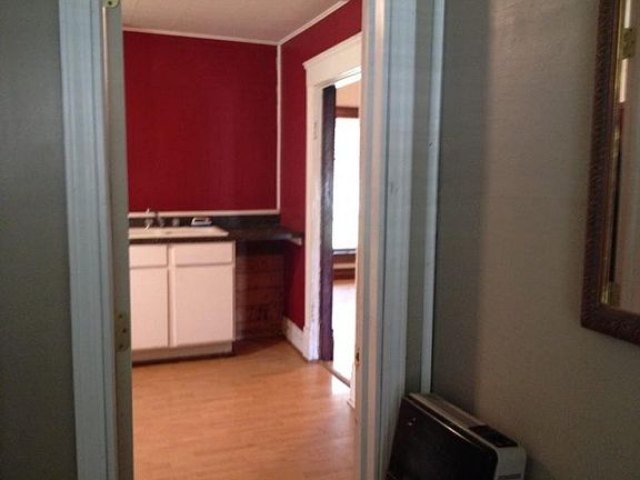2nd image of 120 S Cedar Ave