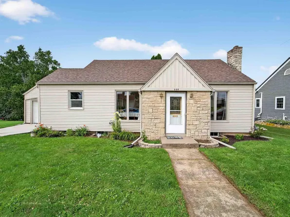 504 E Merrimac St, Dodgeville, WI 53533