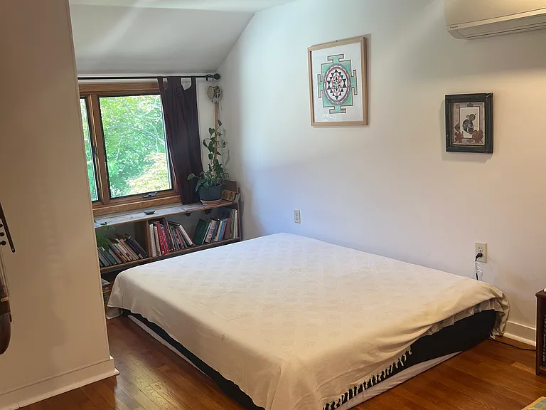 1133 Valley View Rd — Photo 11